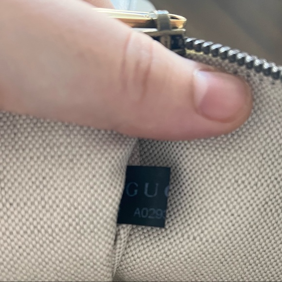 GUCCI Logo Print Clutch Bag Leather White 572770 527066 - Picture 7 of 8